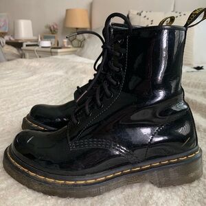Women’s 1460 Classic Patent leather Dr. Martens